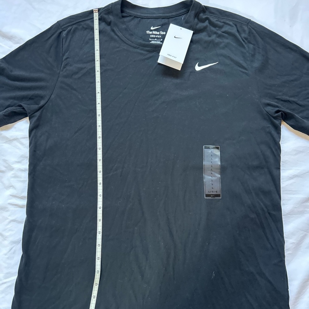 Nike Men's Black T-Shirt